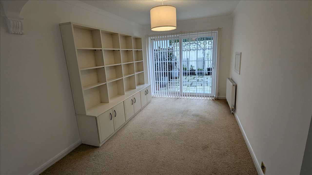Henbury Close - Picture 4