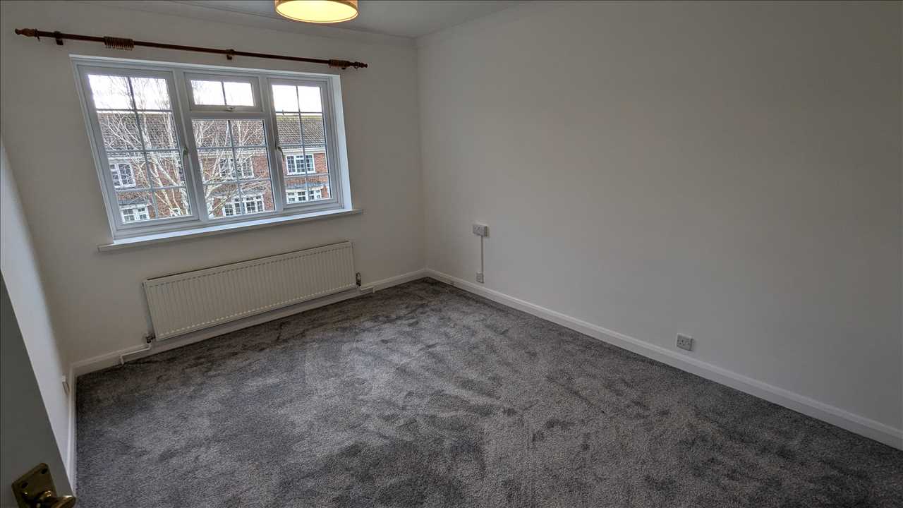 Henbury Close - Picture 7